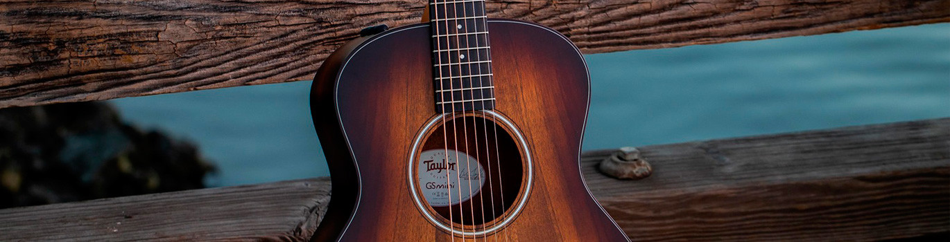 Comprar Guitarras Acústicas para viajar. Precios en tienda online.